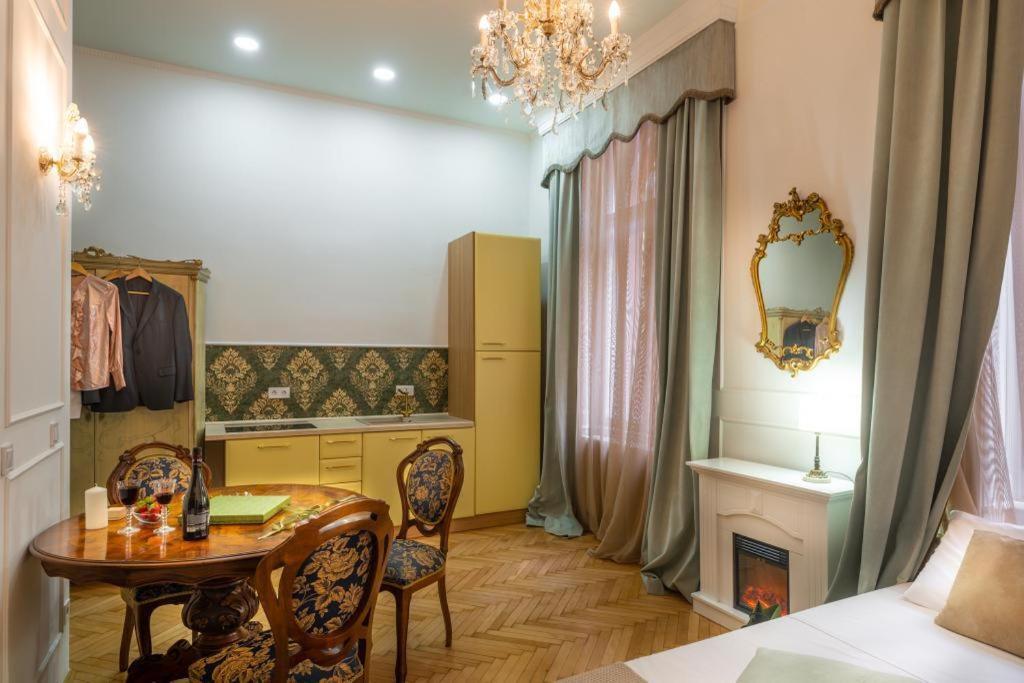 Regina Apartments On Kiraly Street Budapest Ngoại thất bức ảnh