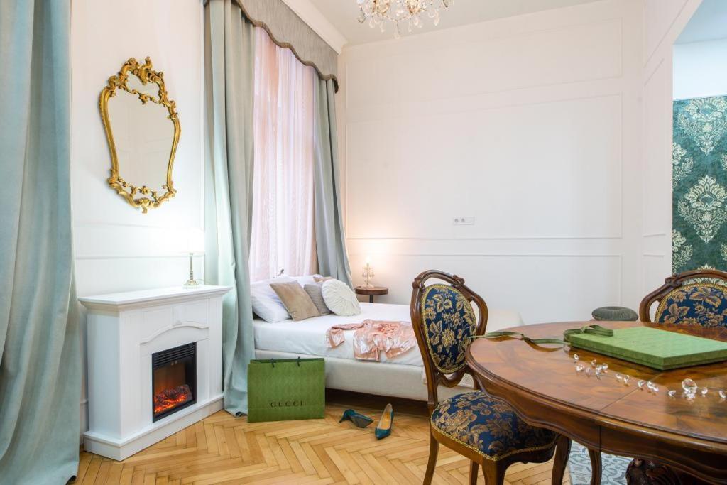 Regina Apartments On Kiraly Street Budapest Ngoại thất bức ảnh