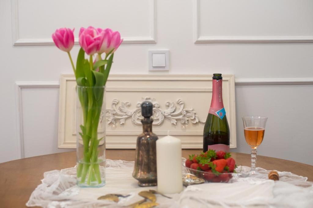 Regina Apartments On Kiraly Street Budapest Ngoại thất bức ảnh