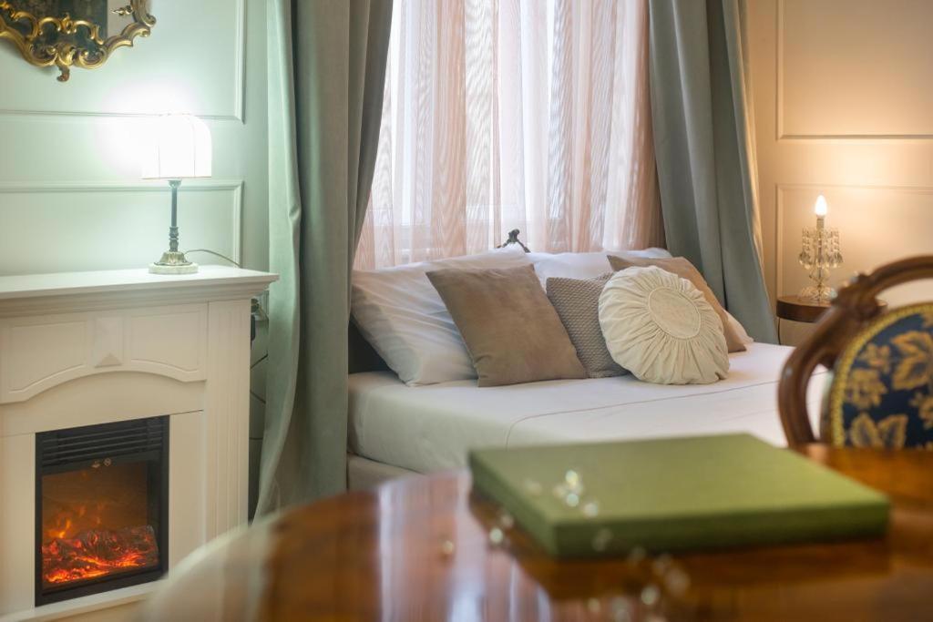 Regina Apartments On Kiraly Street Budapest Ngoại thất bức ảnh