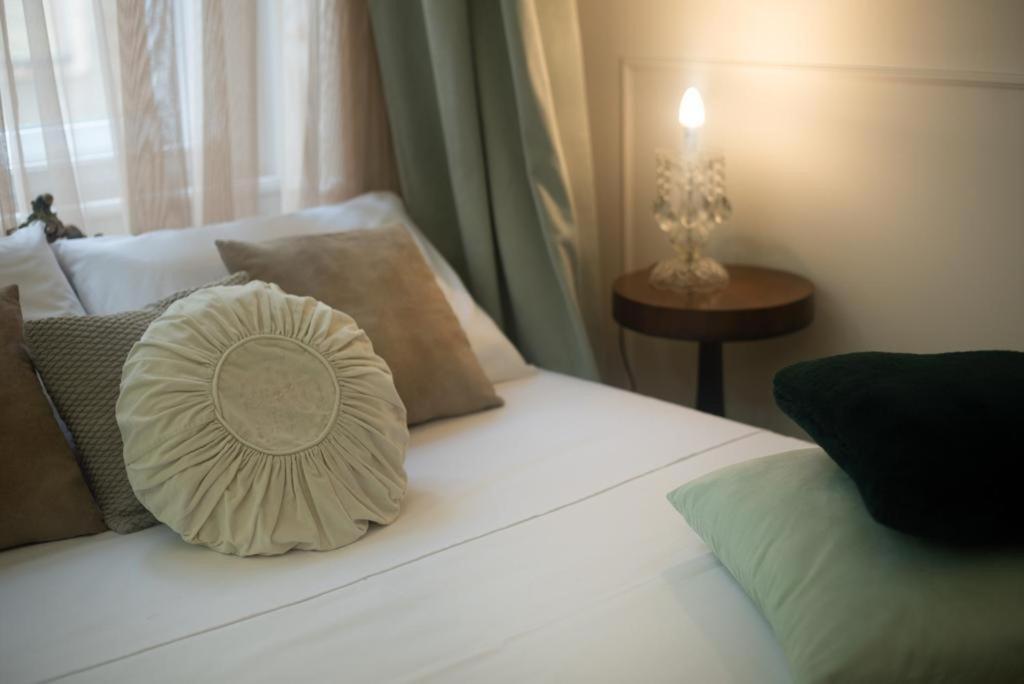 Regina Apartments On Kiraly Street Budapest Ngoại thất bức ảnh