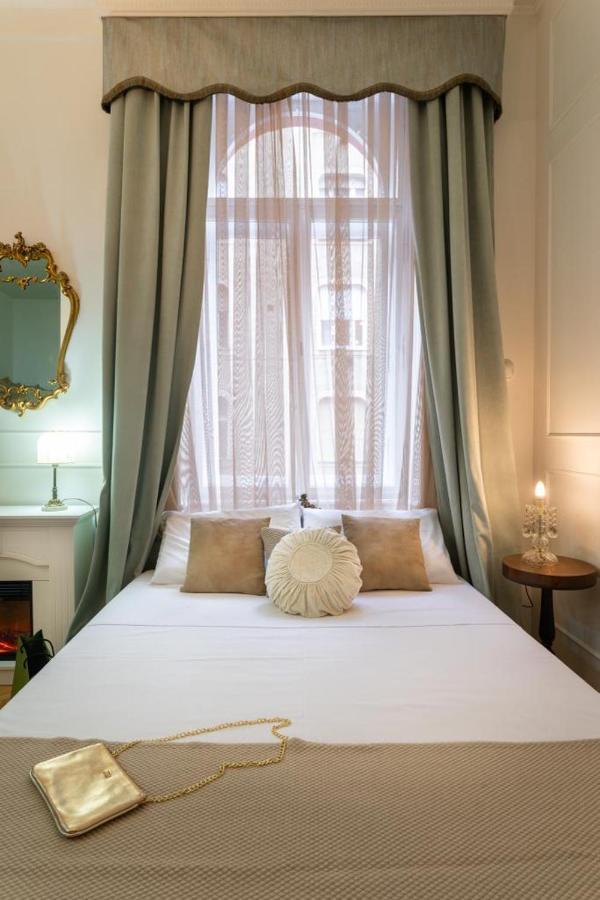 Regina Apartments On Kiraly Street Budapest Ngoại thất bức ảnh