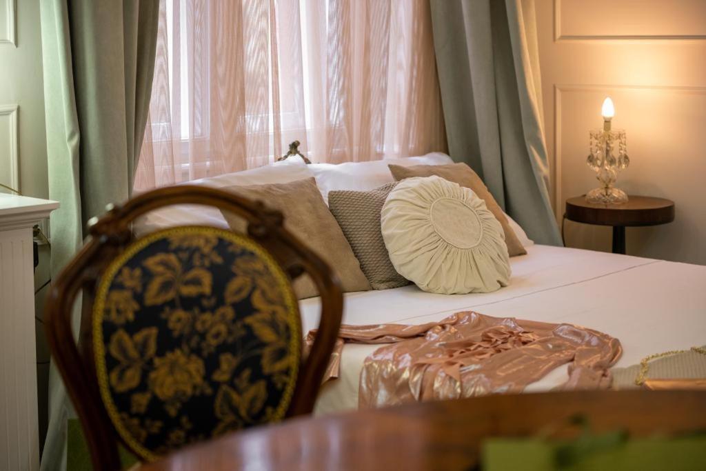 Regina Apartments On Kiraly Street Budapest Ngoại thất bức ảnh