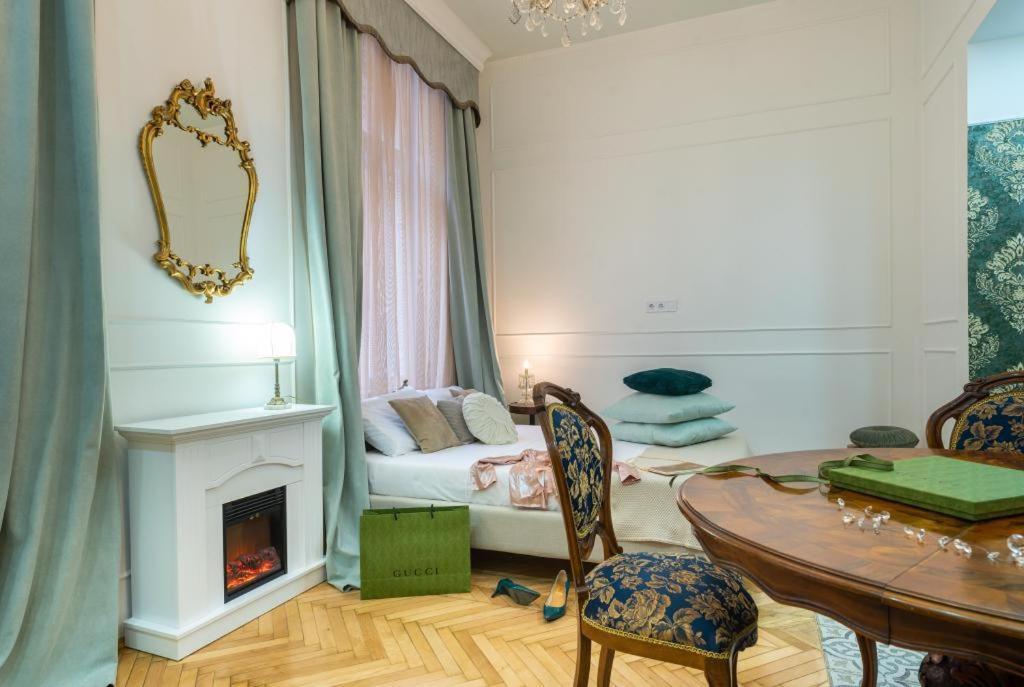 Regina Apartments On Kiraly Street Budapest Ngoại thất bức ảnh