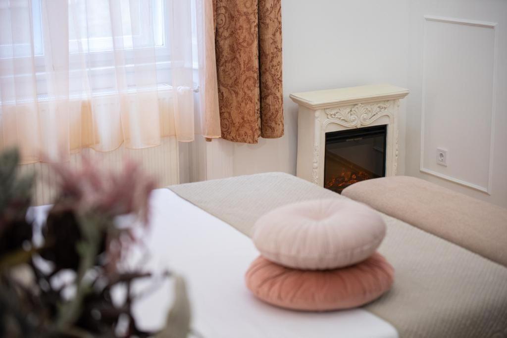 Regina Apartments On Kiraly Street Budapest Ngoại thất bức ảnh